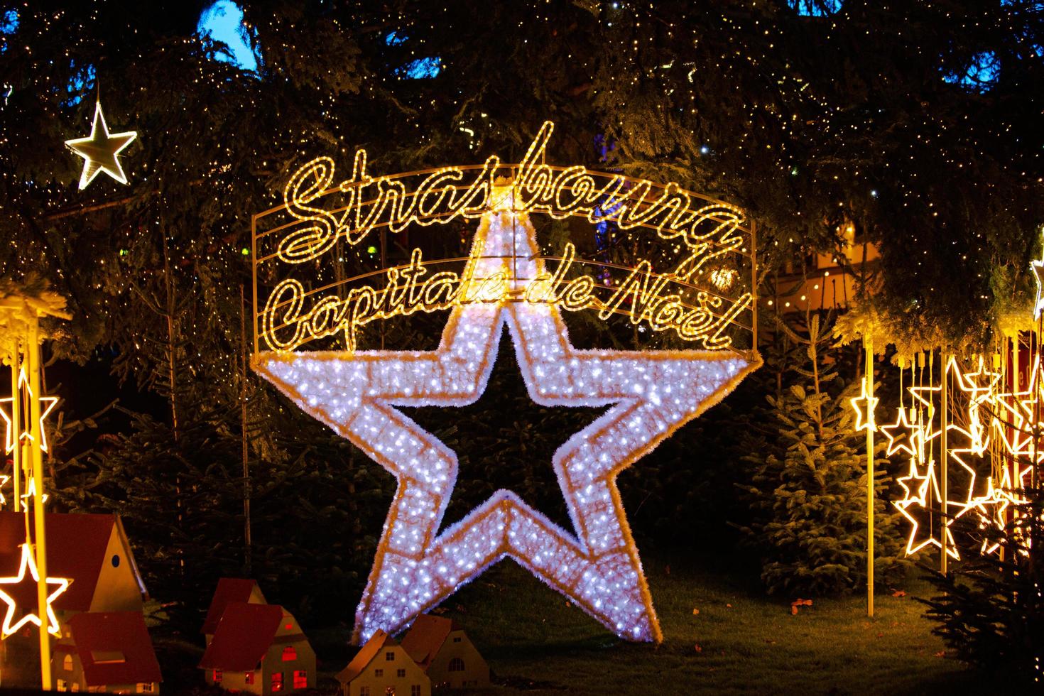 Strasbourg, France - décembre 2016 - décorations de Noël en place kleber photo