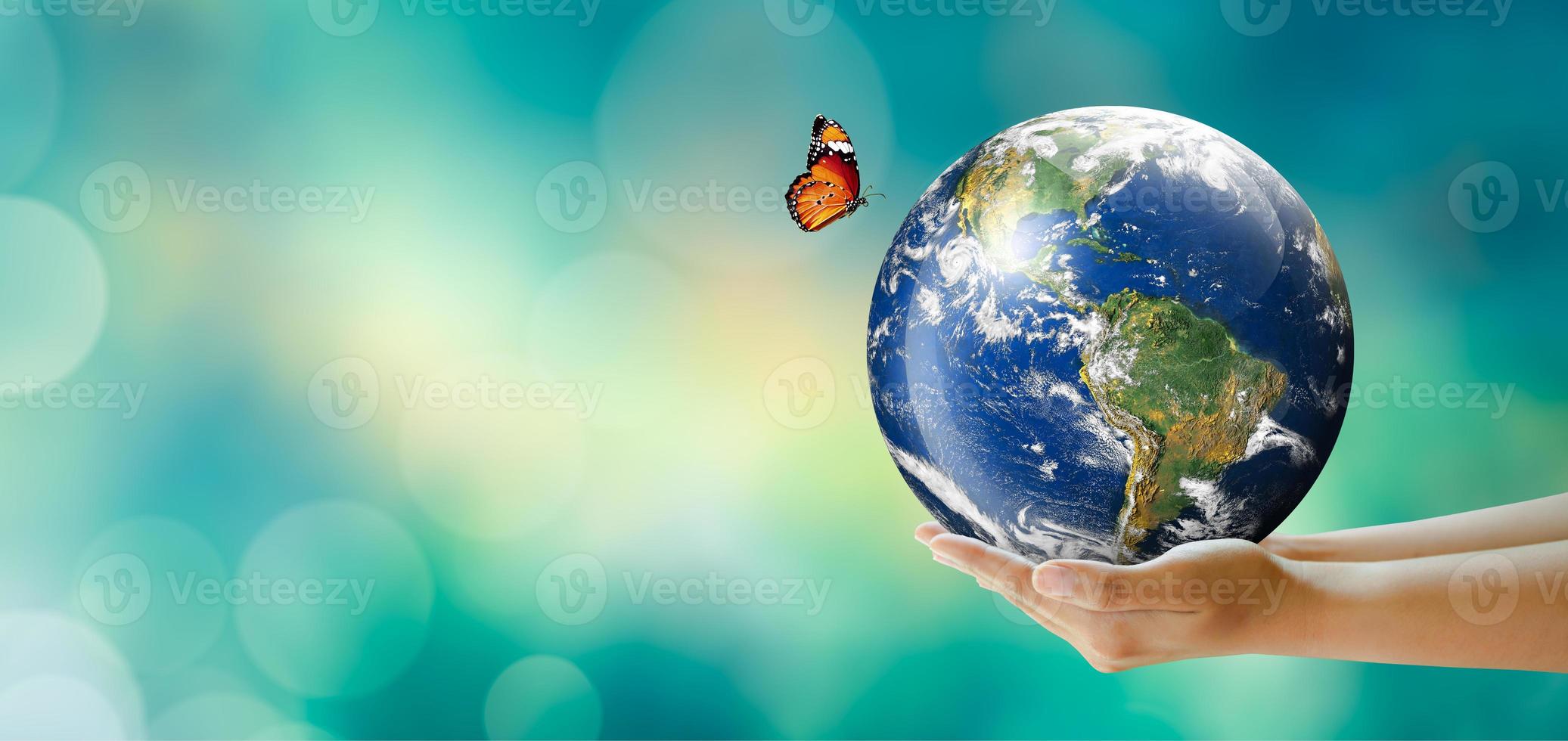 sauver une planète propre, sauver le monde et l'environnement, l'écologie, le concept de la journée mondiale de la terre. photo