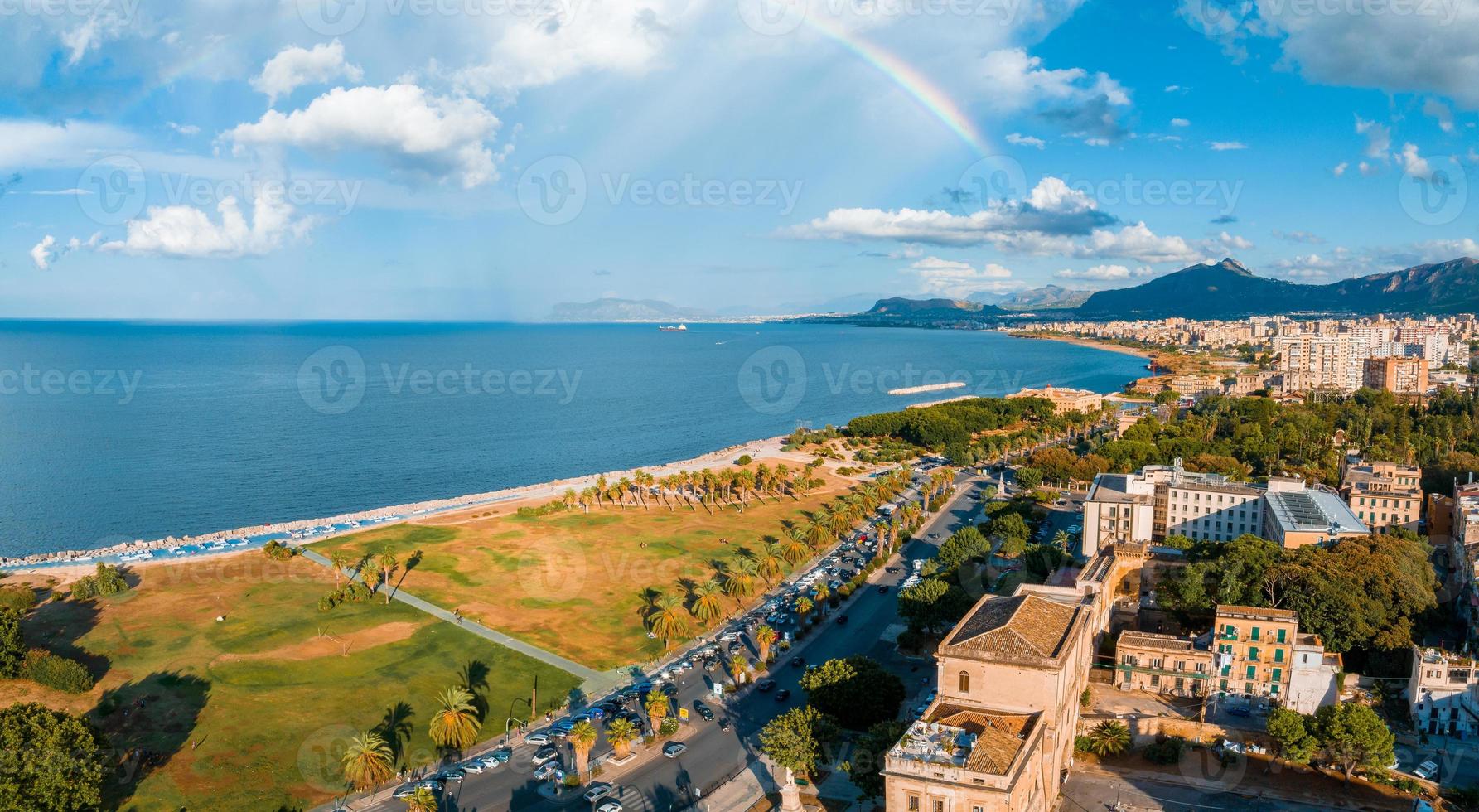 vue panoramique aérienne de la ville de palerme en sicile. photo