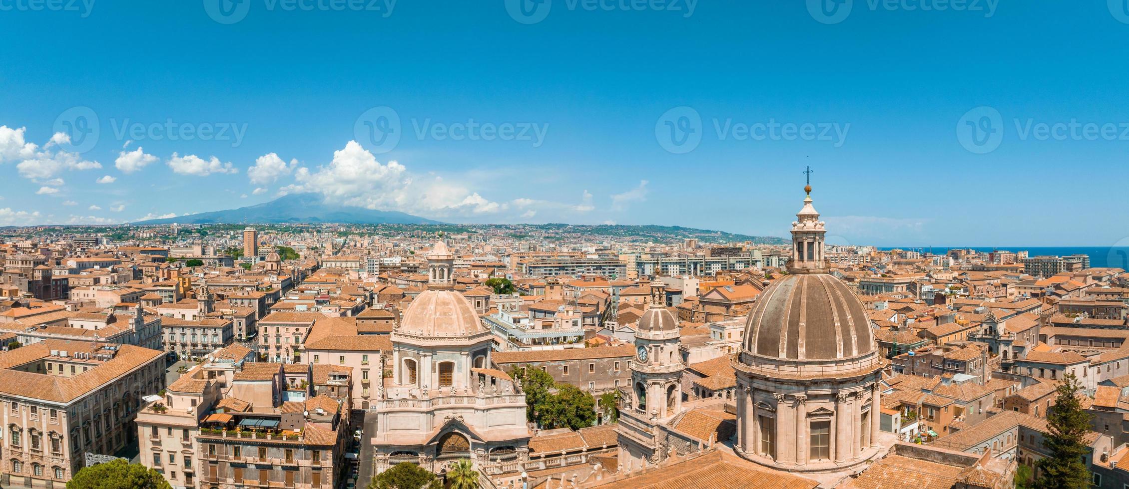 vue panoramique aérienne du port de trapani, sicile, italie. photo