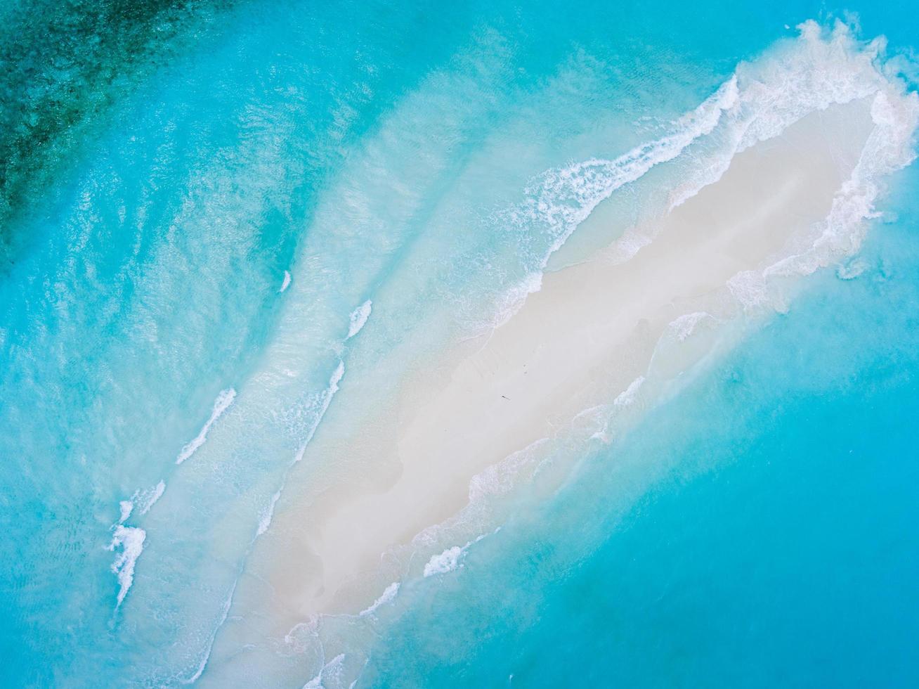 Vue aérienne d'un banc de sable aux maldives photo