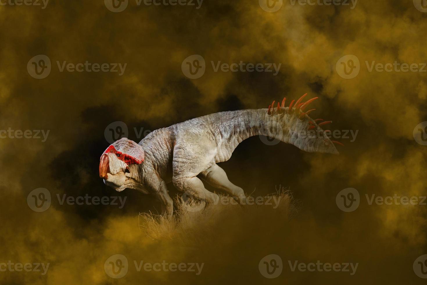 protoceratops, dinosaure sur fond de fumée photo