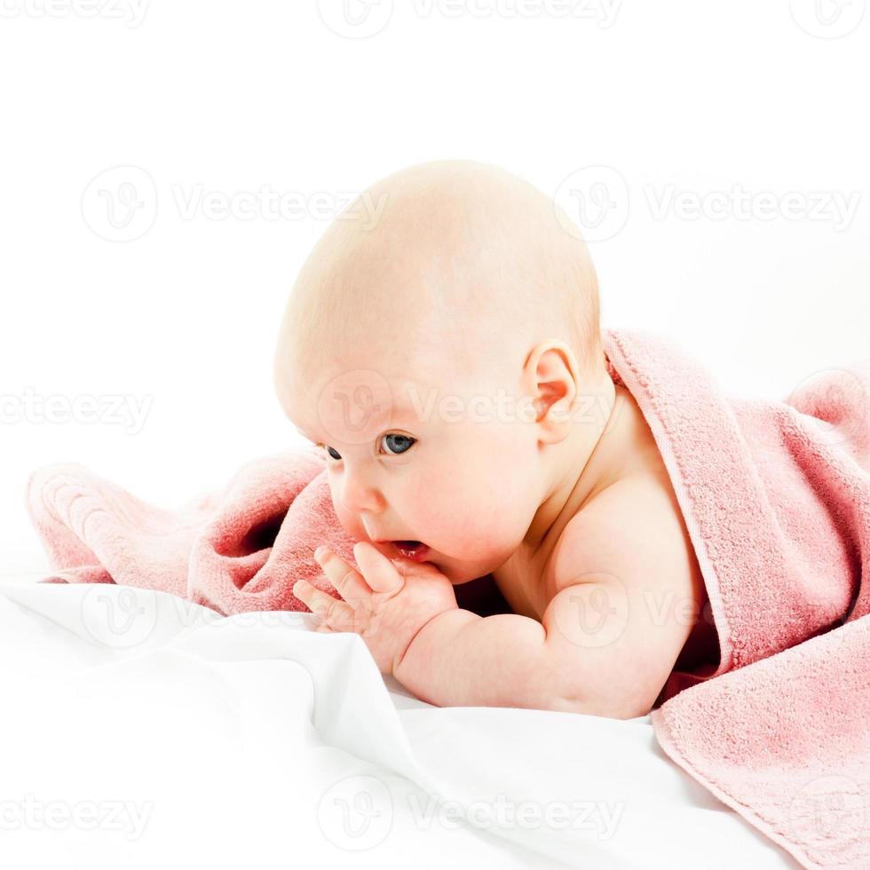 bébé fille im serviette photo