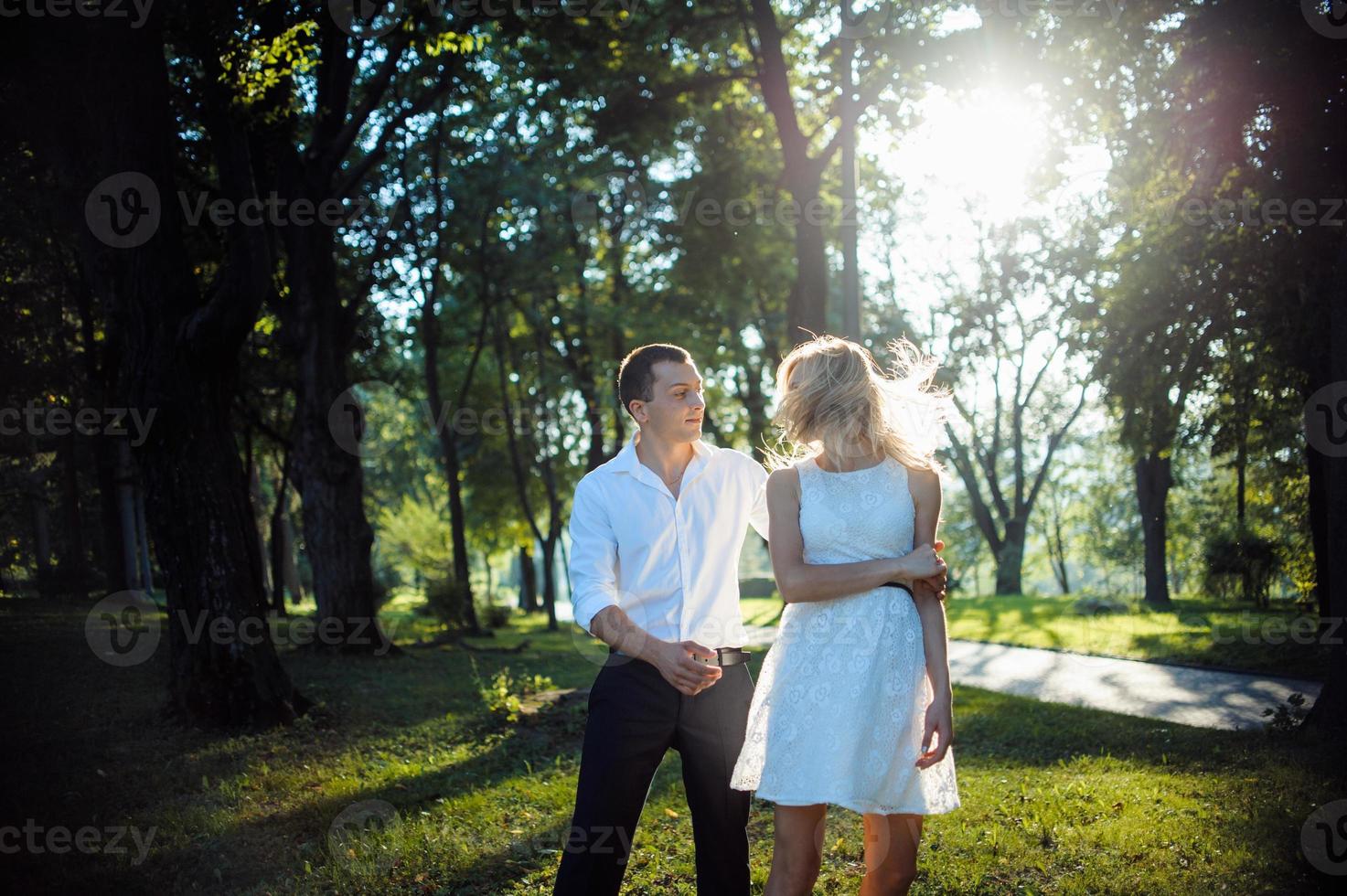 portrait de couple amoureux photo