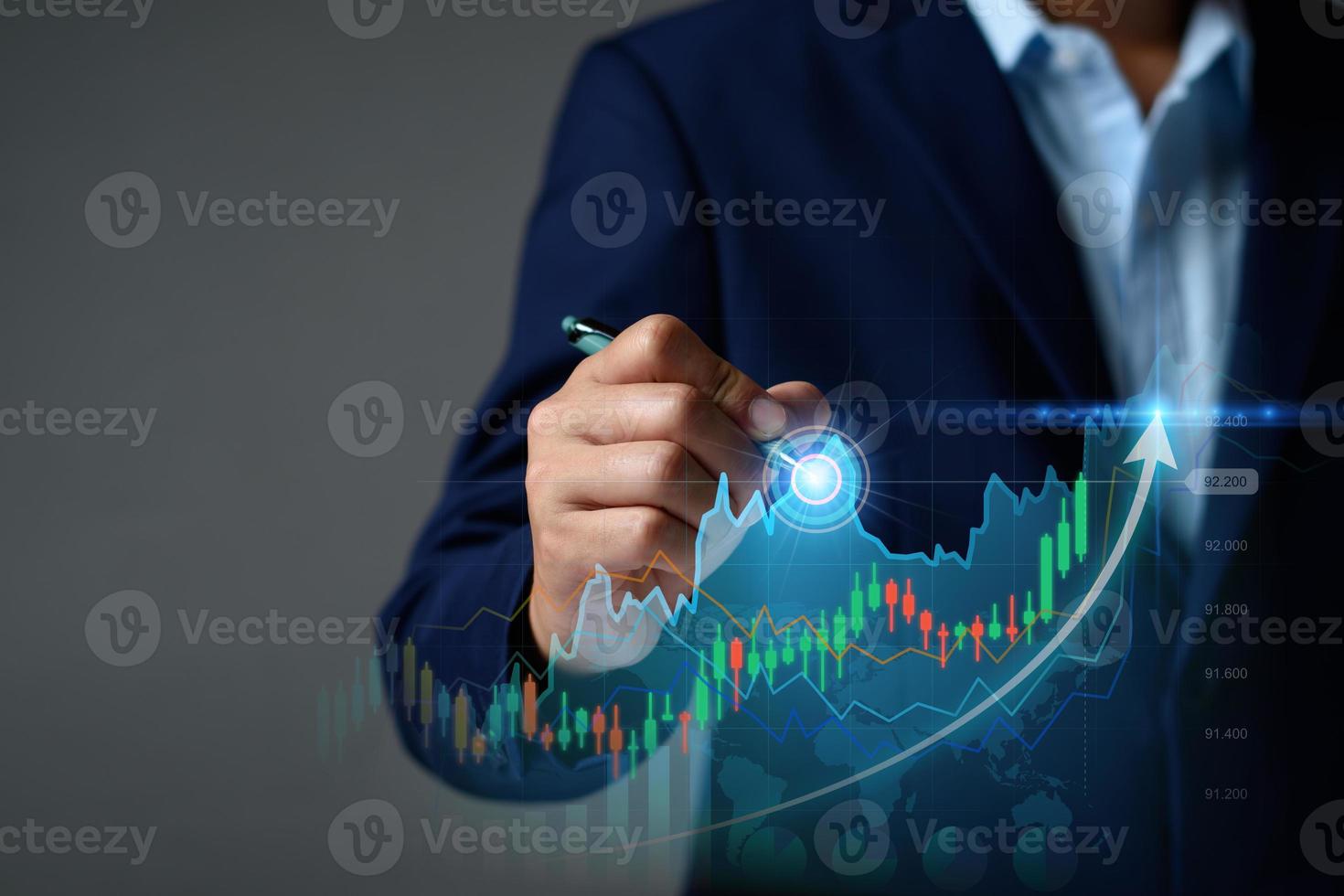 technologie finance d'entreprise et idées d'investissement, fonds, marché boursier et actifs numériques, les hommes d'affaires analysent les données financières à l'aide de graphiques et de graphiques, le commerce de forex, les affaires et la finance photo