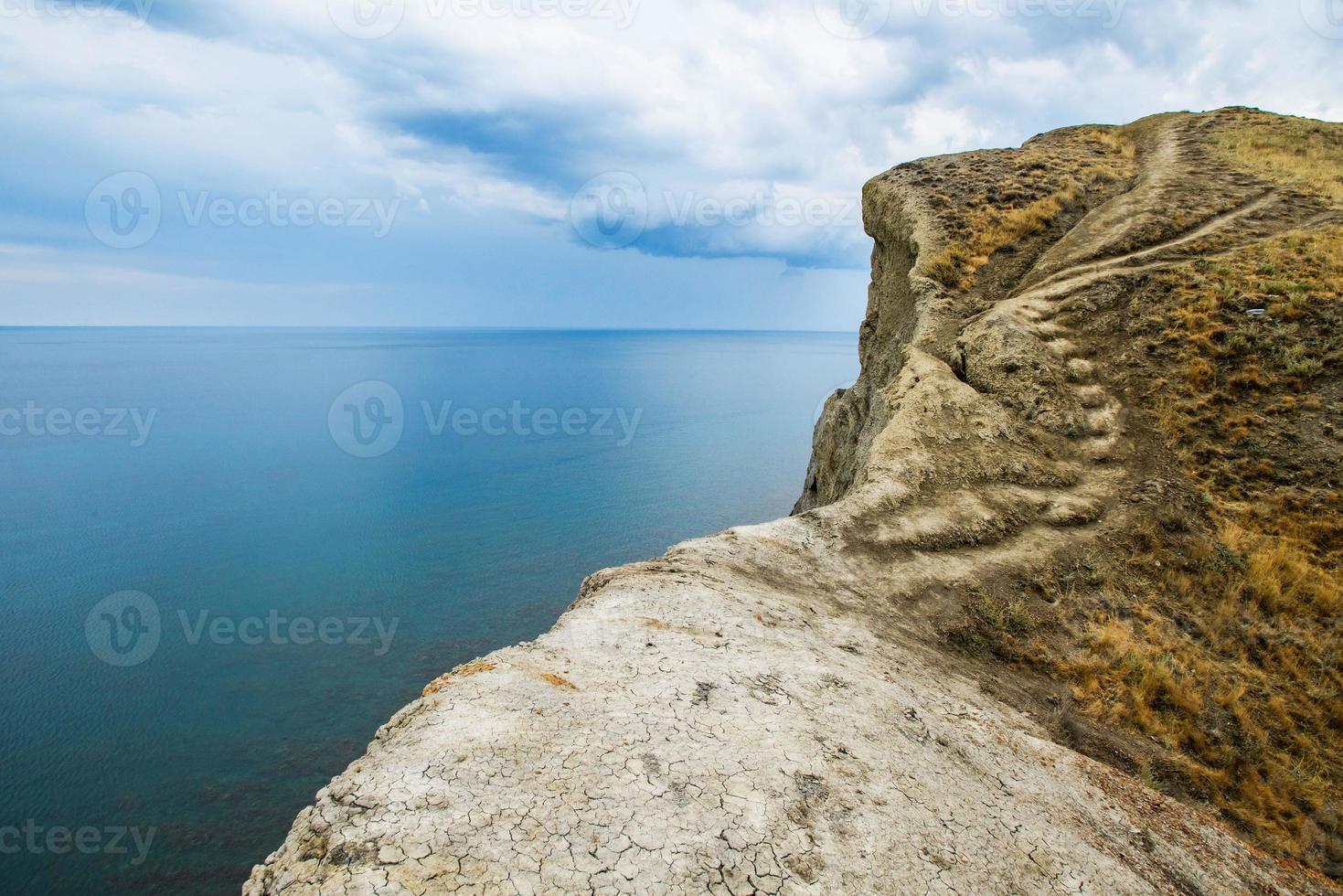 rochers et mer. photo