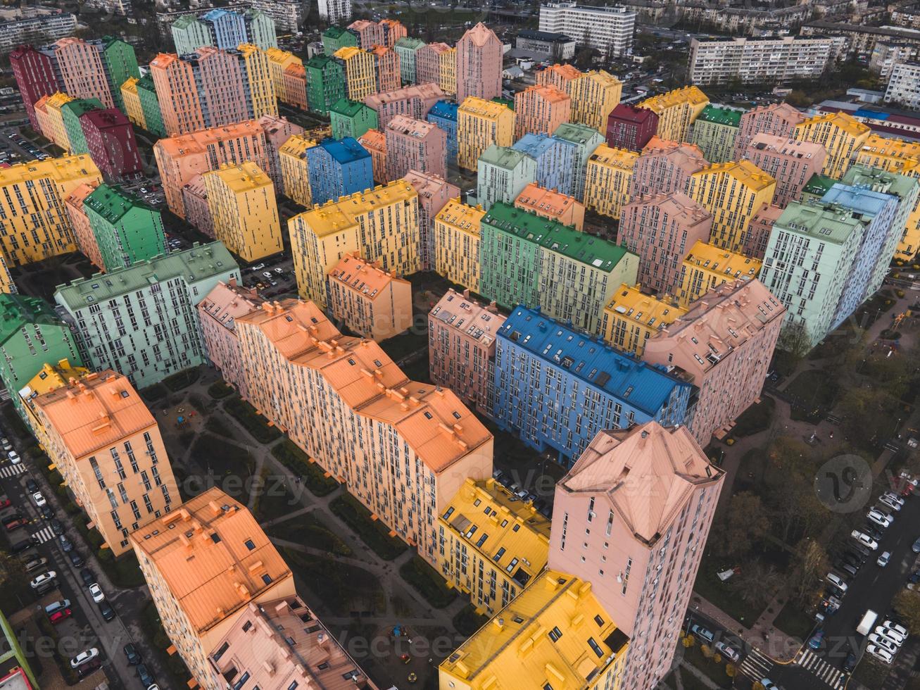 complexe d'appartements comfort town par drone à kyiv, ukraine photo