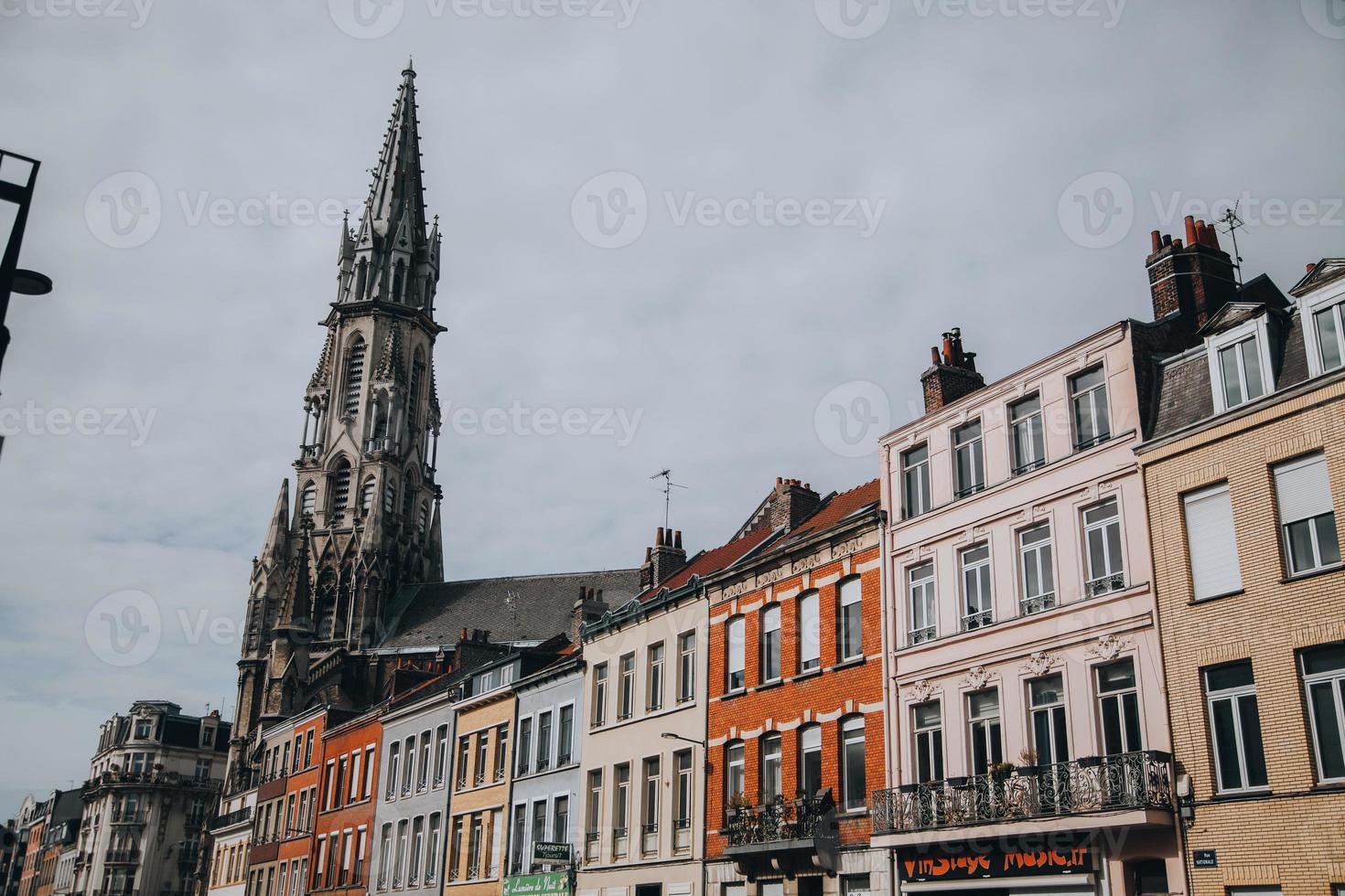 église catholique du sacré coeur de jésus à lille, france photo