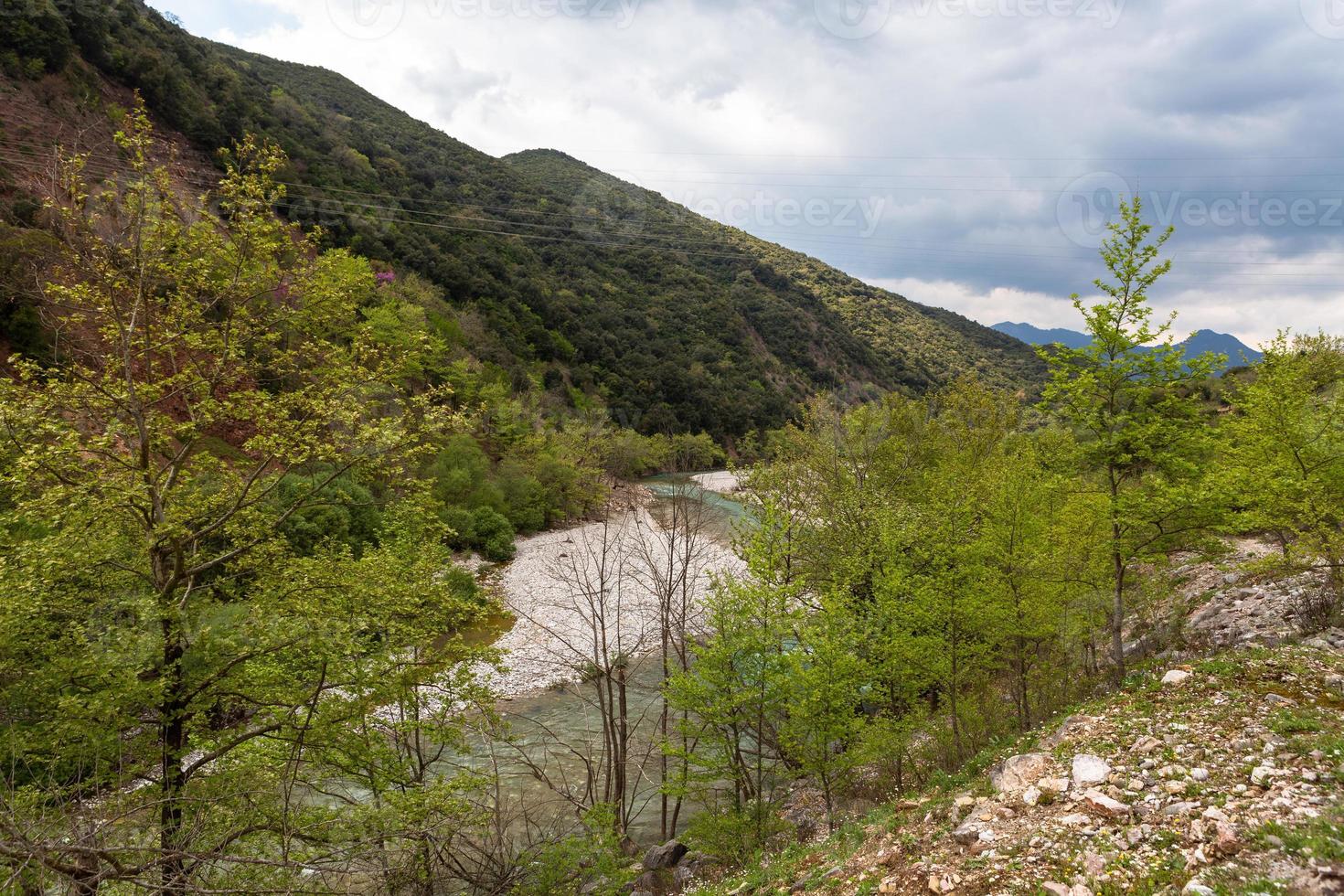 paysages printaniers des montagnes grecques photo