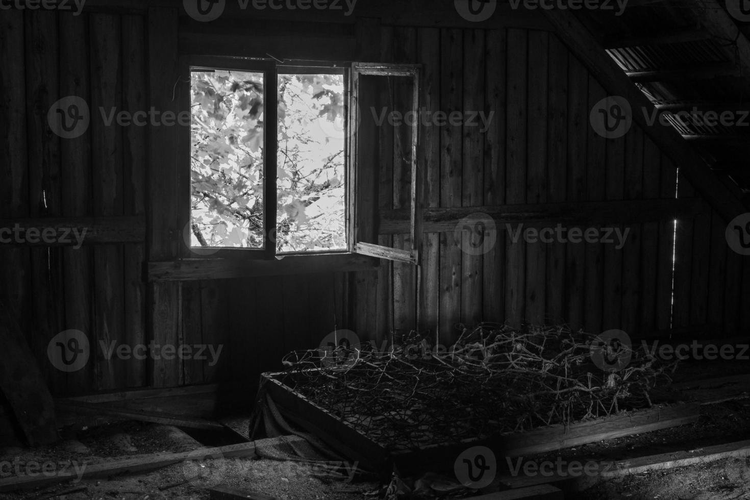 intérieur d'une maison abandonnée photo