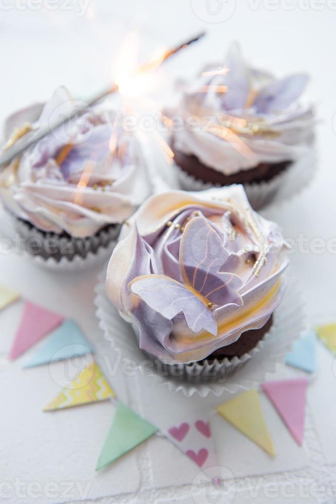 cupcakes décorés de papillons photo