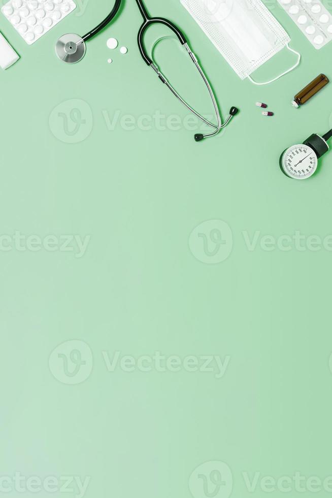 toile de fond de la médecine avec un équipement spécial. photo