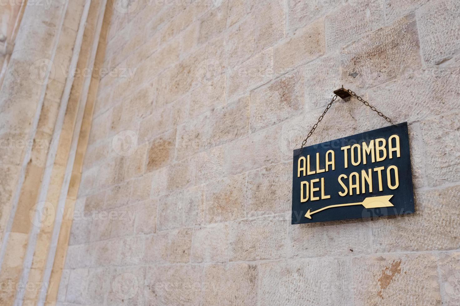 le tombeau du saint signe à bari, pouilles, italie du sud. photo