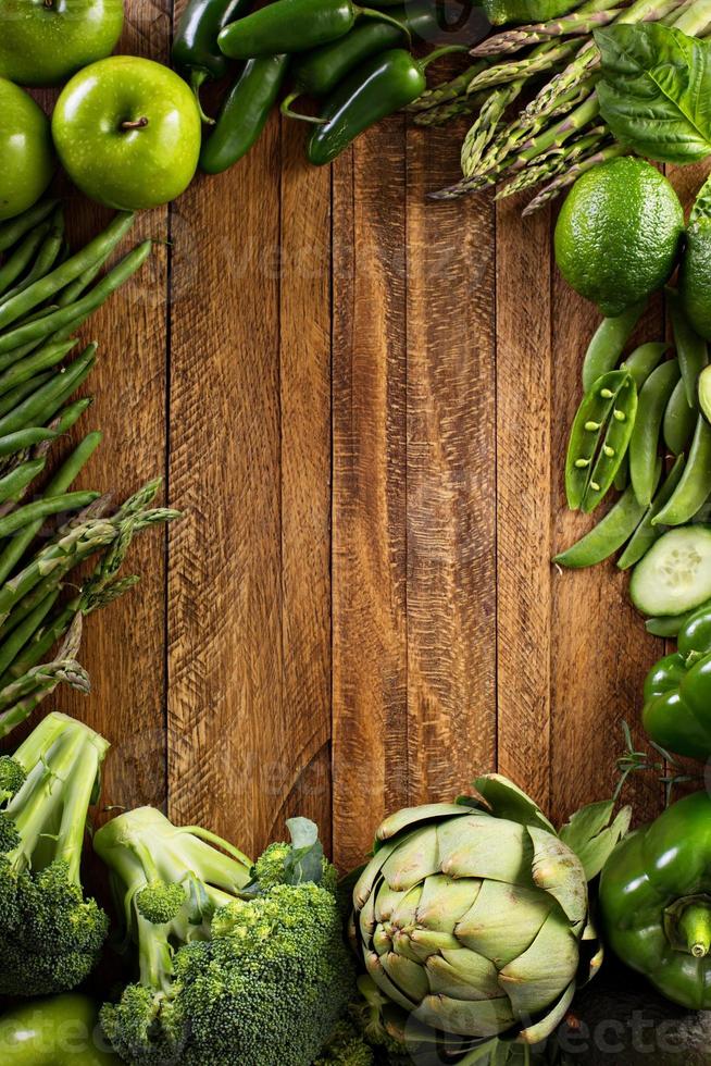 variété de légumes verts et de fruits photo