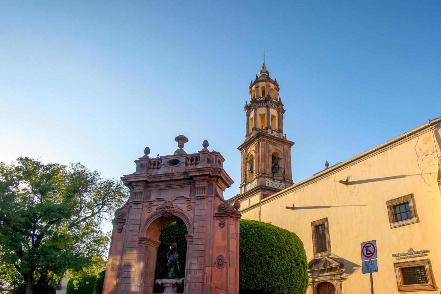 santiago de queretaro, queretaro, mexique - 09 novembre 2022 fontaine de neptune à santiago de queretaro au mexique photo