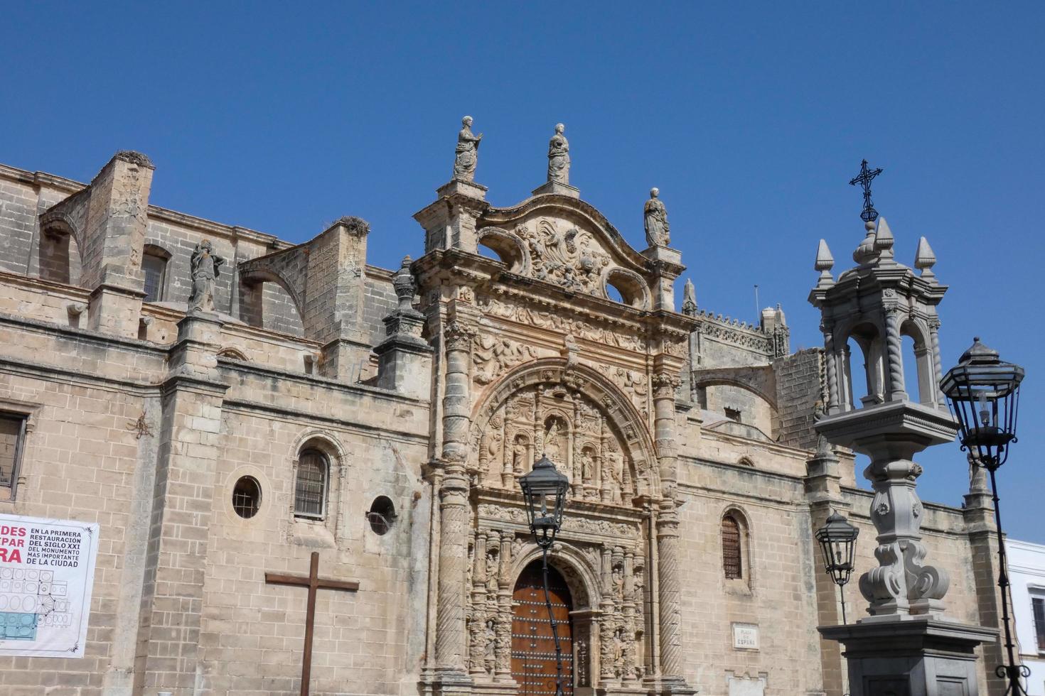 église du village de puerto de santa maria, dans la province de cadix, andalousie, espagne. photo