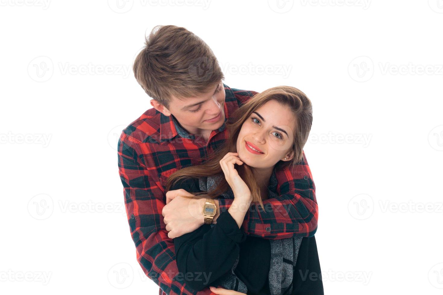 couple élégant amoureux en studio photo