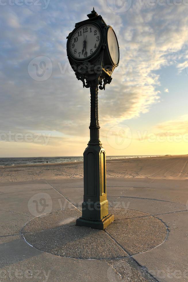 horloge antique, jacob riis park, rockaway, reines photo