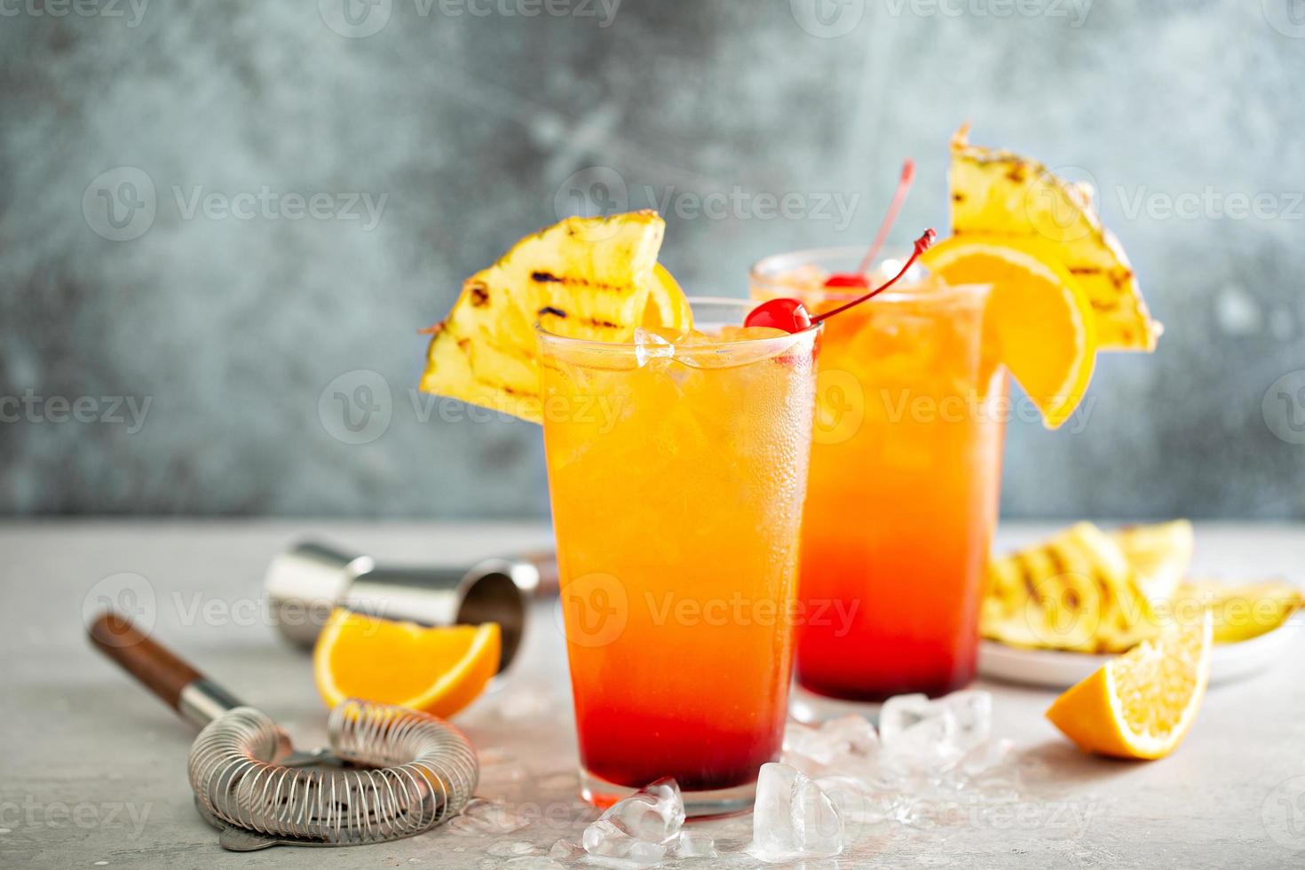 cocktail tequila sunrise photo