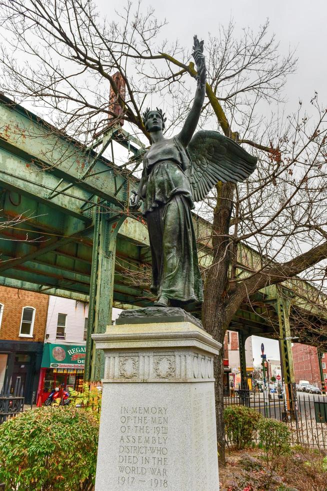 Le triangle de la liberté est un triangle paysager, situé dans le quartier de Bushwick à Brooklyn, 2022 photo