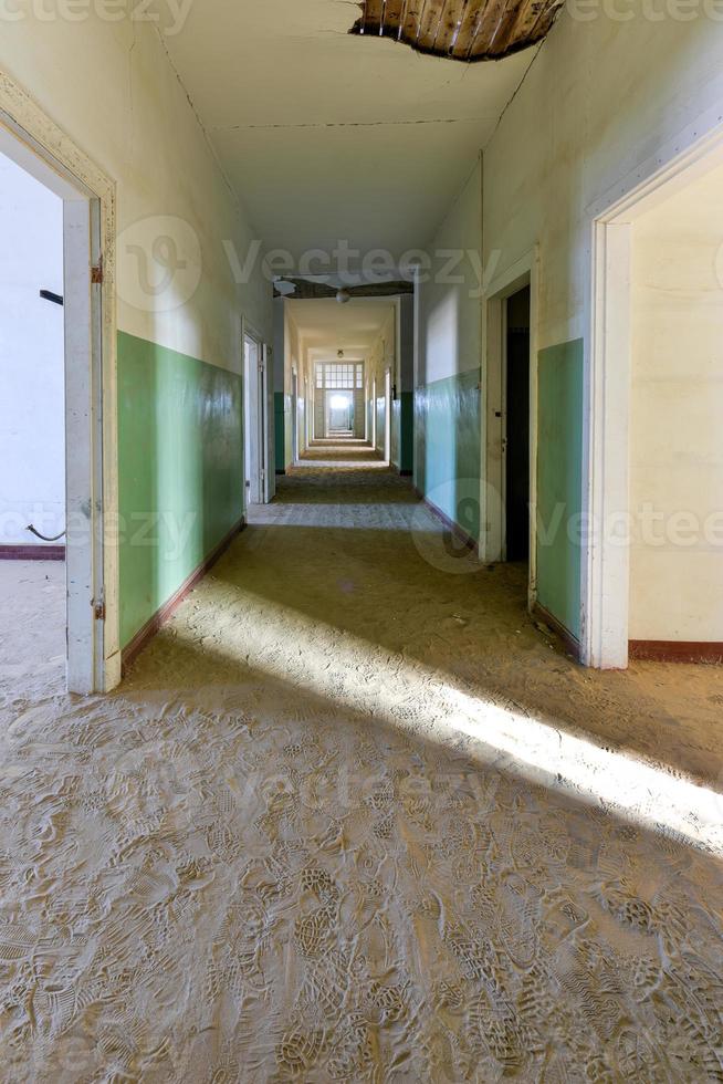 ville fantôme kolmanskop, namibie photo