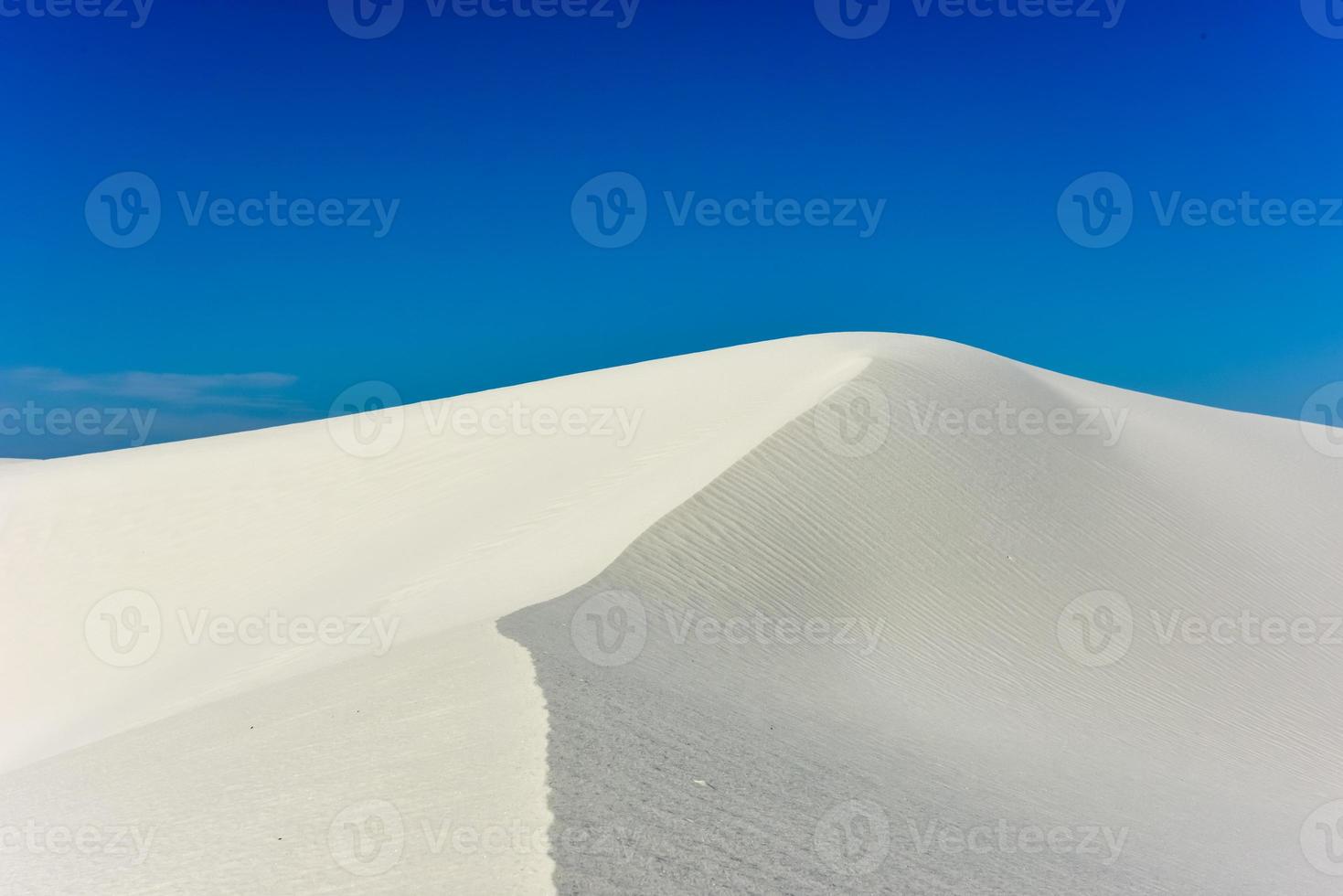 monument national des sables blancs au nouveau mexique. photo