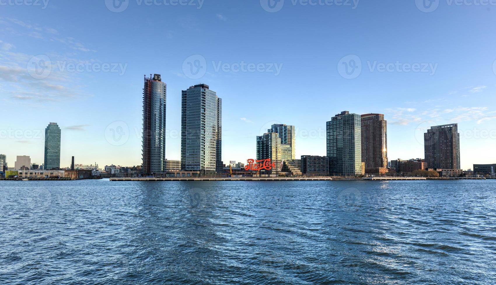 ville de long island depuis roosevelt island, new york photo