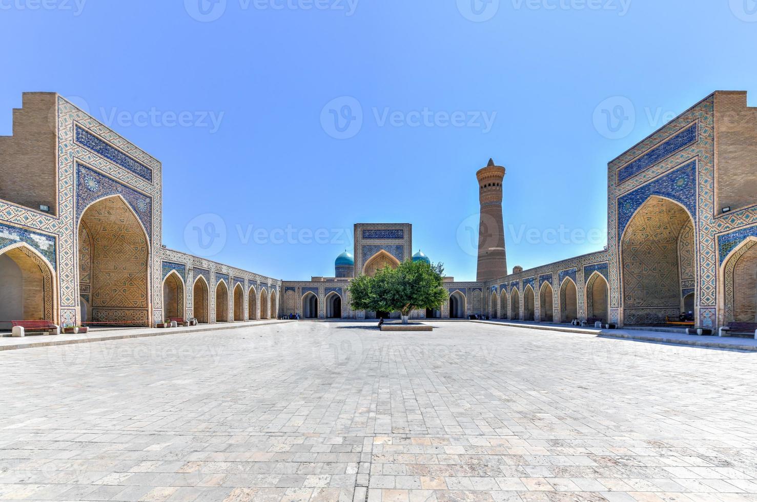 cour intérieure de la mosquée kalyan à boukhara, ouzbékistan. photo