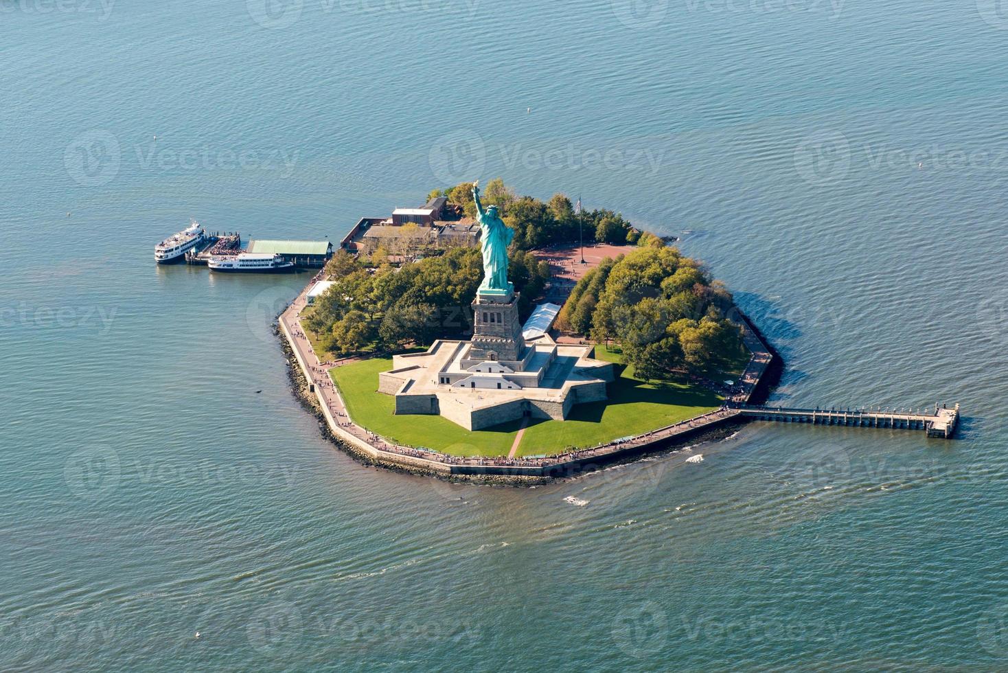 vue aérienne de la statue de la liberté photo