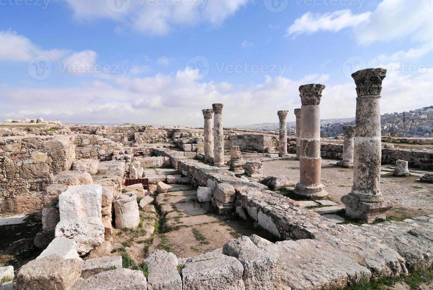 ruines romaines de la citadelle - amman, jordanie photo