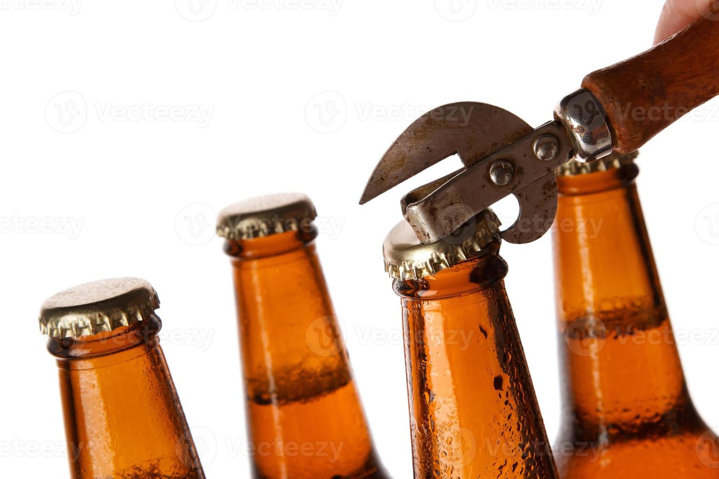 bouteilles de bière et ouvre-bouteille vintage photo