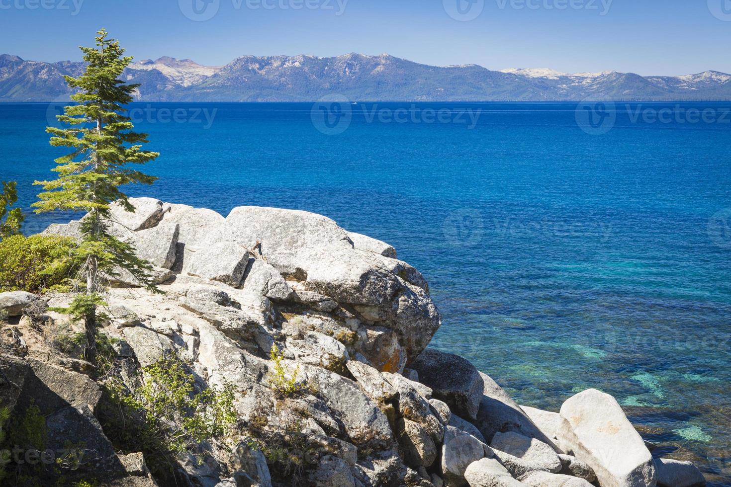 beau rivage du lac tahoe photo