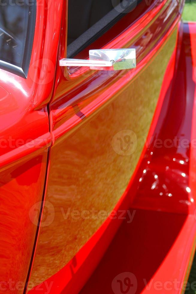 voiture ancienne rouge photo