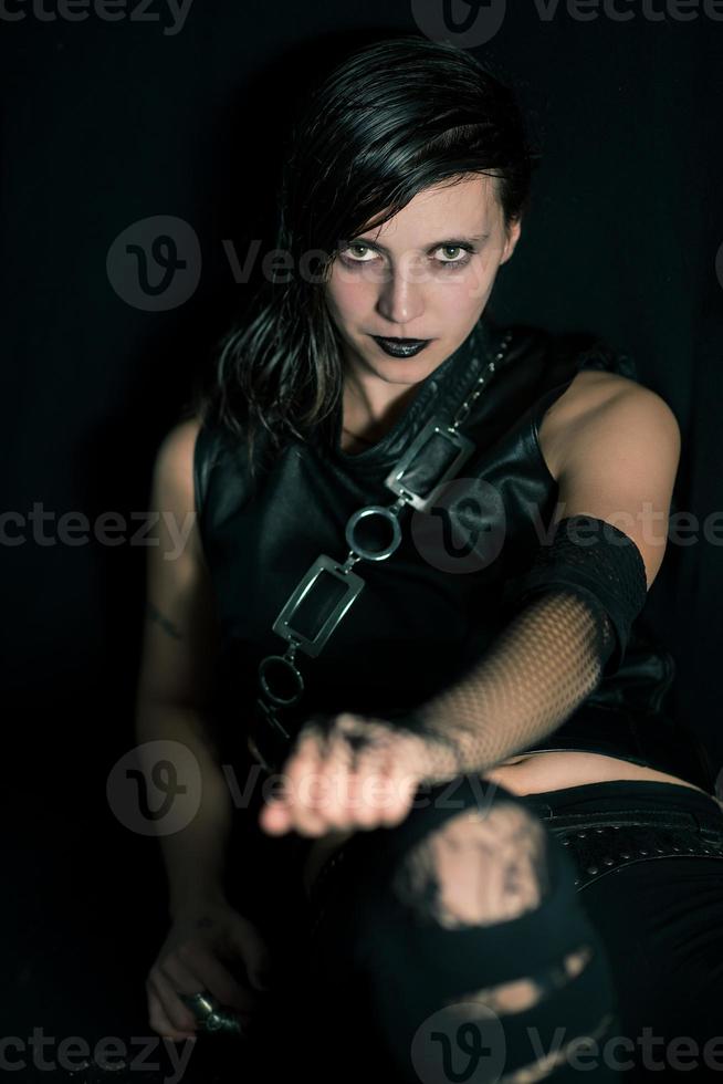 fille gothique sombre photo