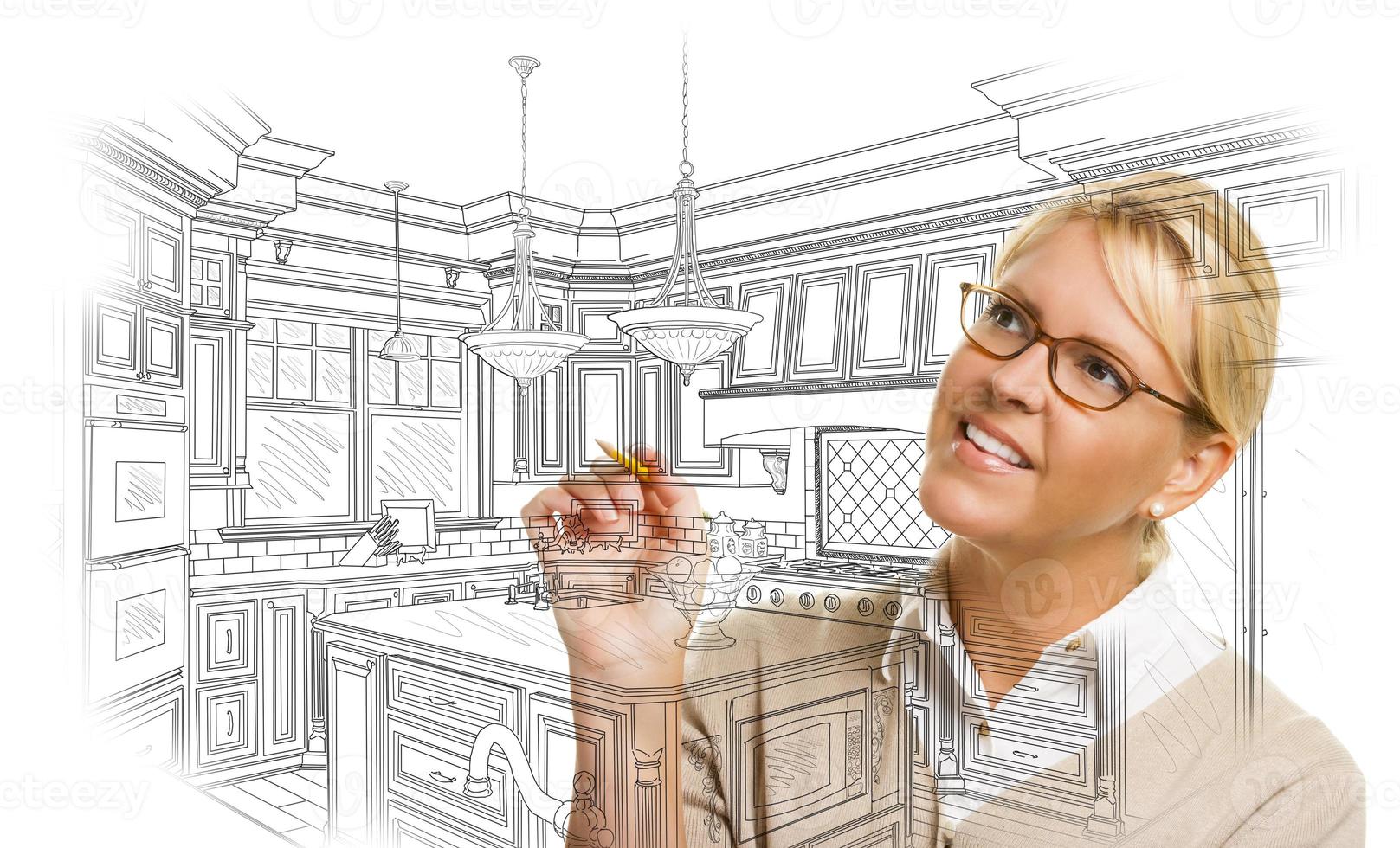 femme avec dessin au crayon design de cuisine personnalisé photo