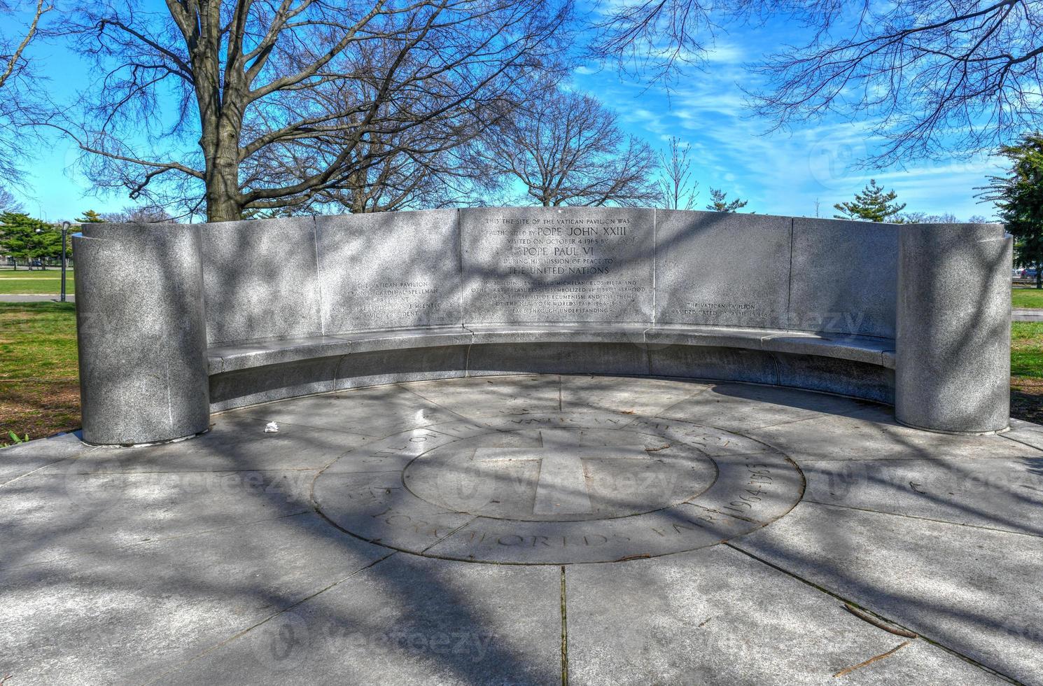 le sanctuaire du vatican, l'ancien emplacement du pavillon du vatican pour l'exposition universelle de 1964 à flushing meadows, queens, new york city. photo