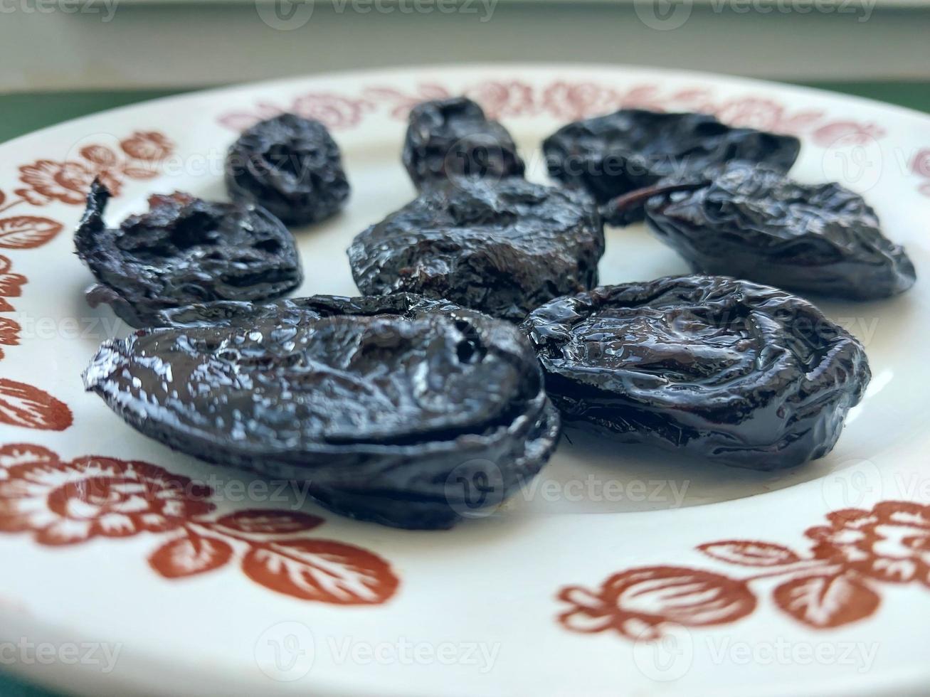 pruneaux prune séchée alimentation saine photo