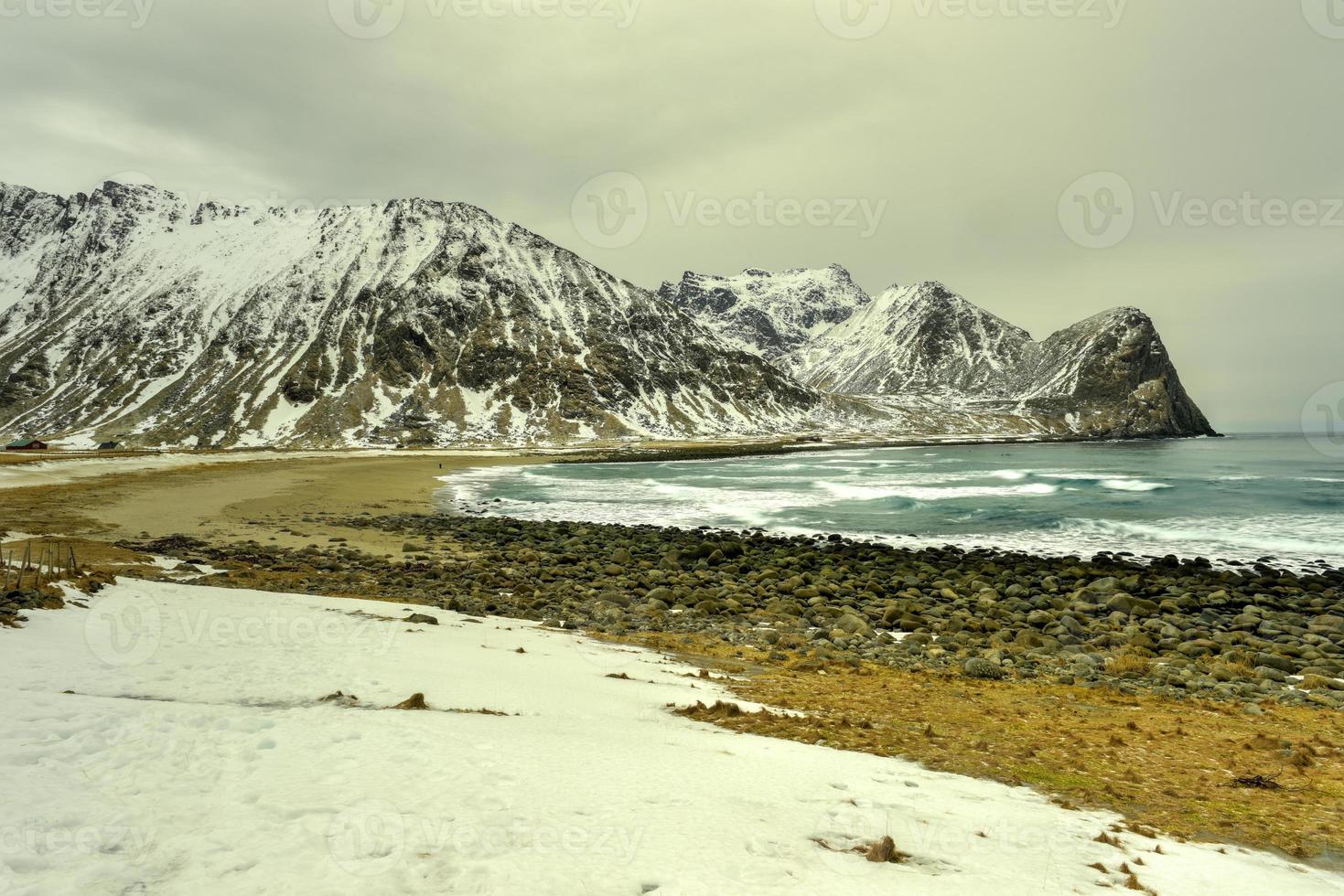 plage d'unstad, îles lofoten, norvège photo