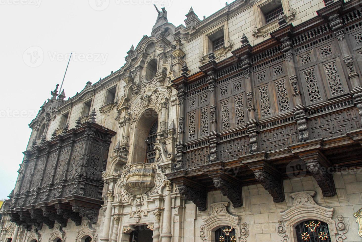 palais de l'archevêque - lima, pérou photo