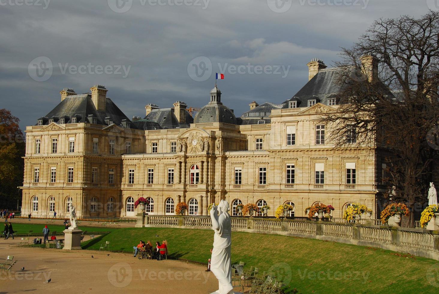 le palais du luxembourg a été construit à l'origine pour être la résidence royale photo