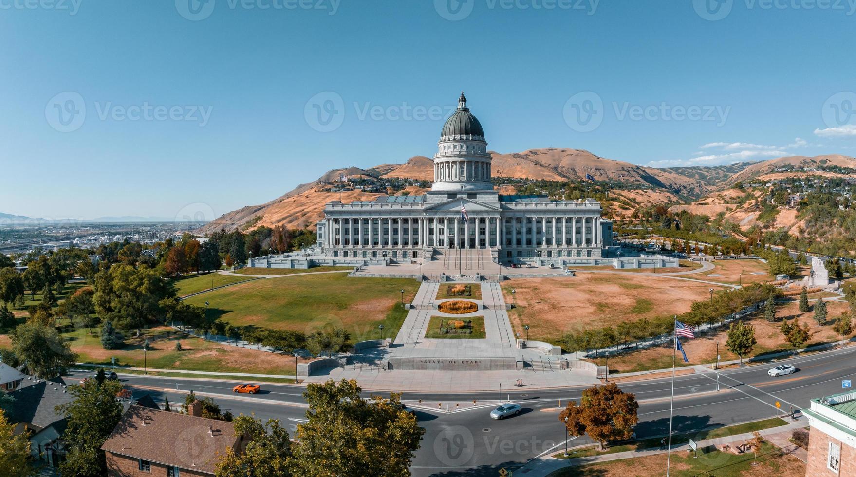 vue panoramique aérienne sur le capitole de salt lake city photo