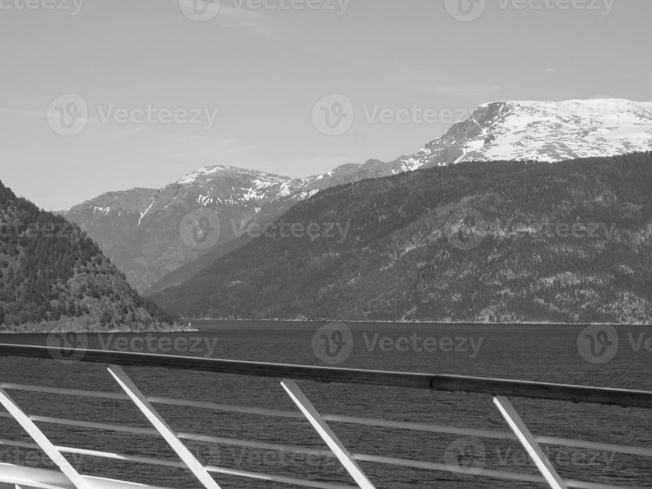 dans les fjords norvégiens photo