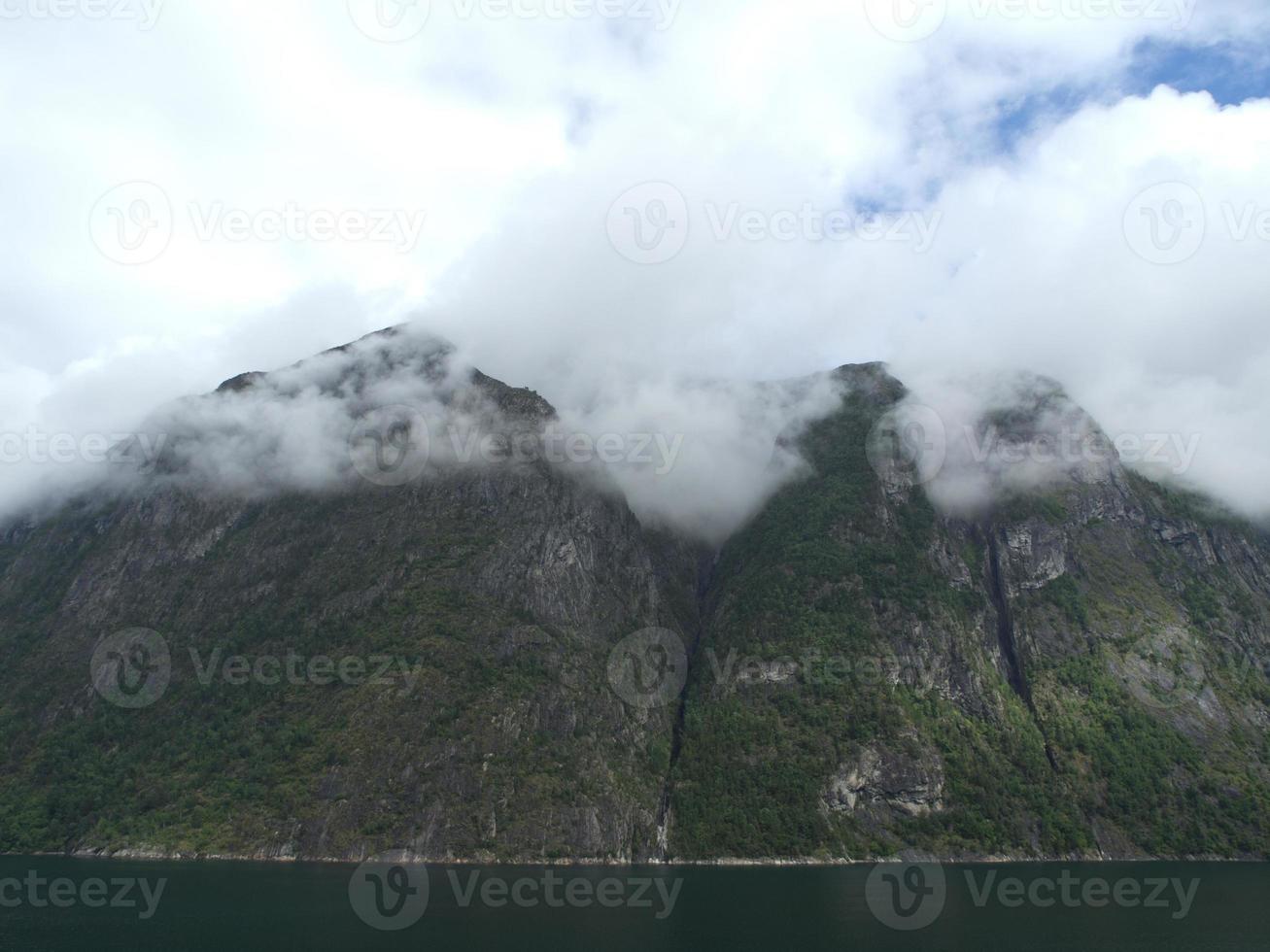 croisière dans les fjords norvégiens photo