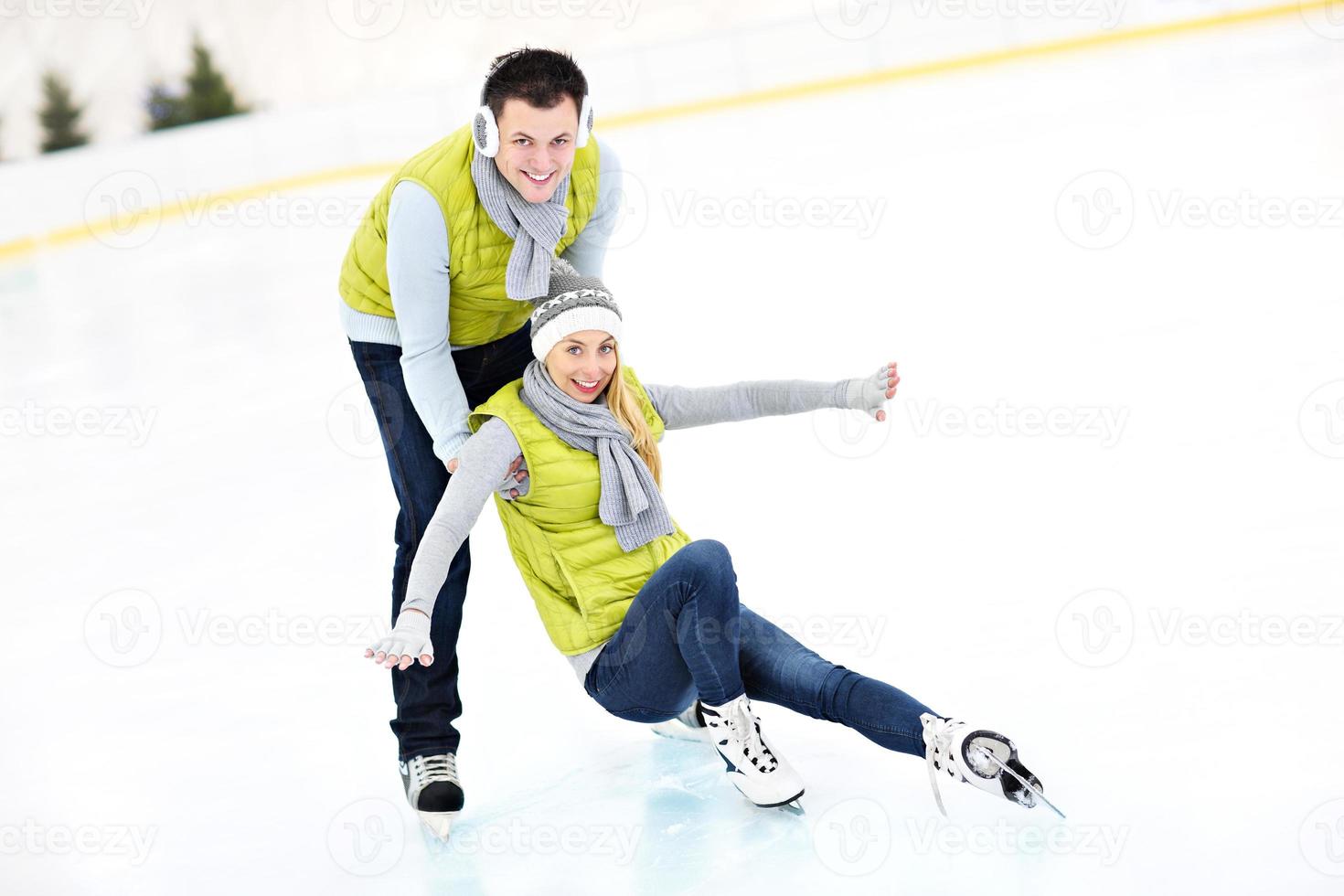patinage sur glace en couple photo