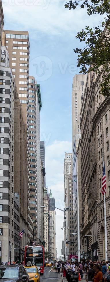 manhattan street jungle à l'architecture ancienne et moderne photo