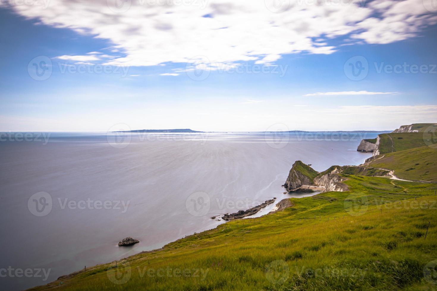 le paysage pittoresque de durdle door sur la côte jurassique, en angleterre. photo