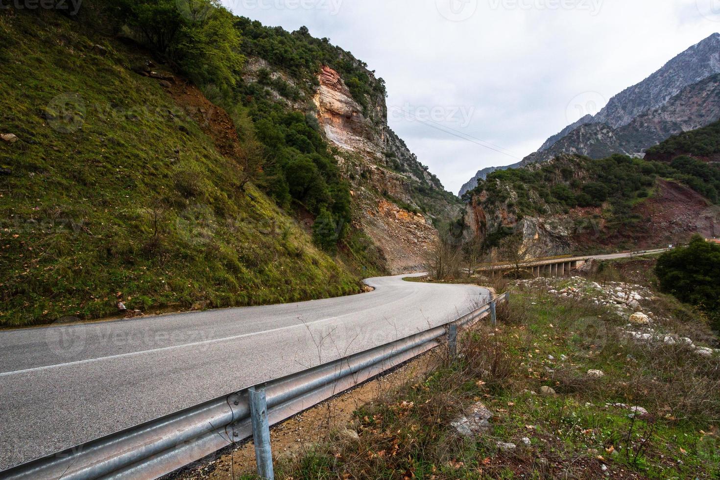 paysages du parc naturel de tzoumerka photo