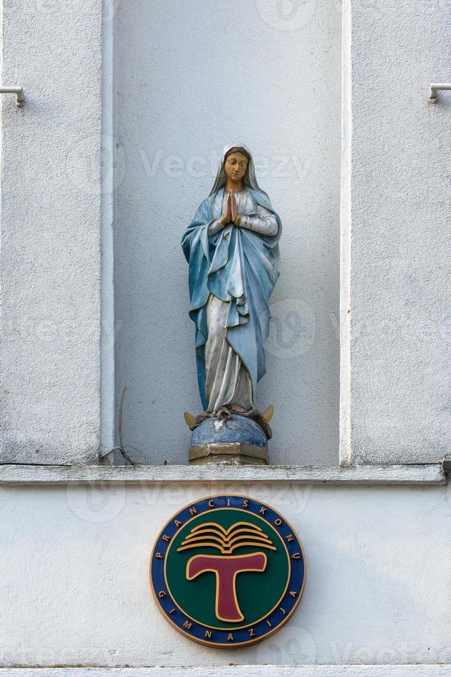 églises catholiques dans les pays baltes photo