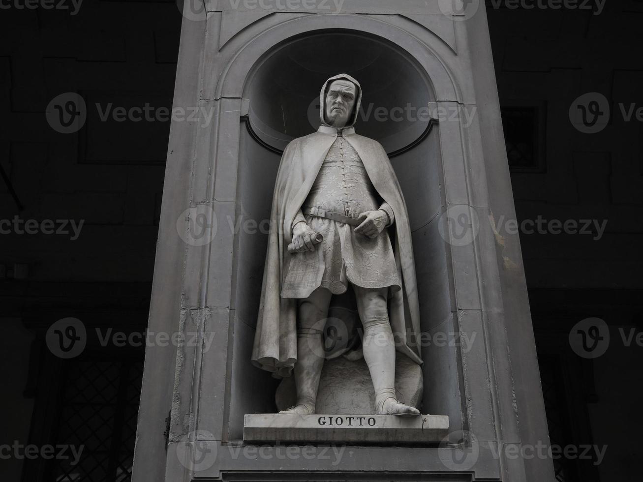 uffizi florence statue extérieure célèbre giotto photo