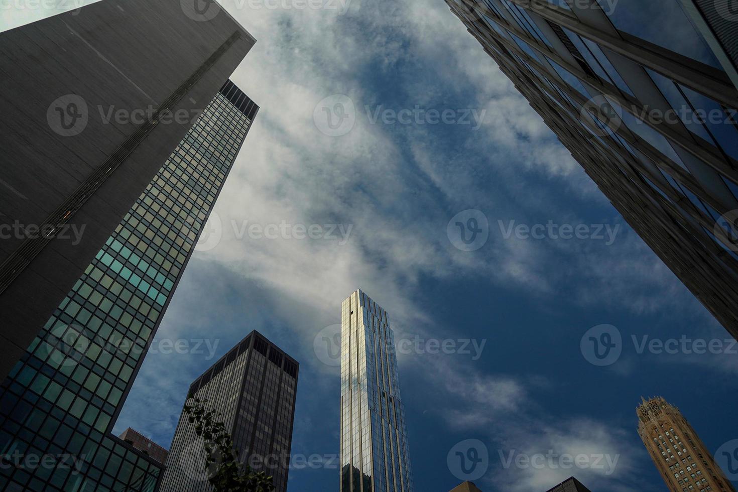gratte-ciel de new york depuis la rue photo